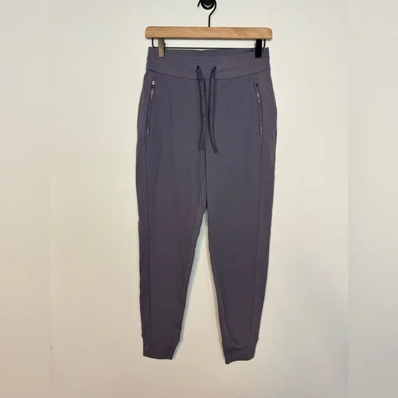 Athleta Headlands hybrid trek jogger size 2 - Picture 3 of 8